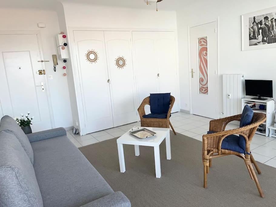 Hendaye Plage Charmant Studio 2Pers Avec Grande Terrasse Vue Mer エクステリア 写真
